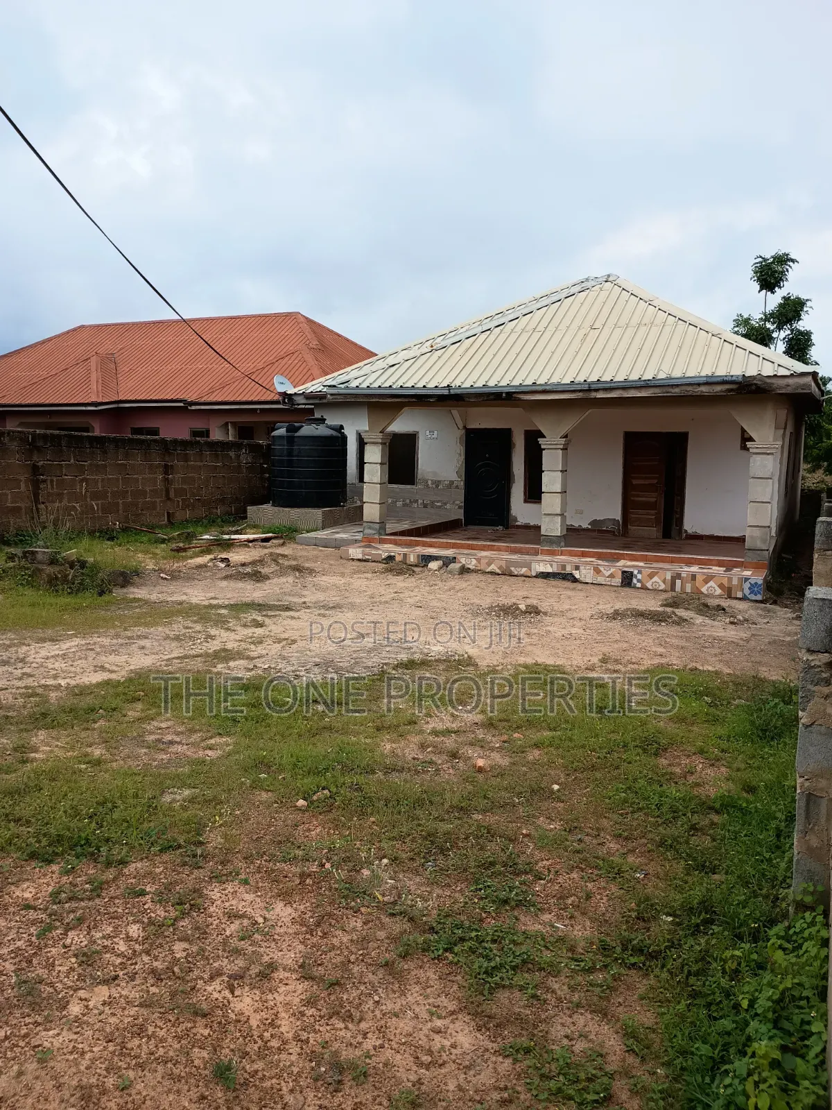 3bdrm House in Adjen Kotoku, Amasaman for sale