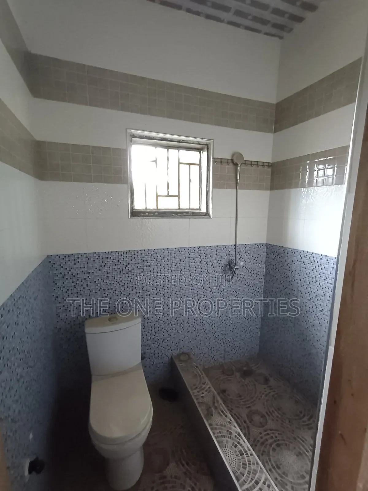 3bdrm House in Adjen Kotoku, Amasaman for sale