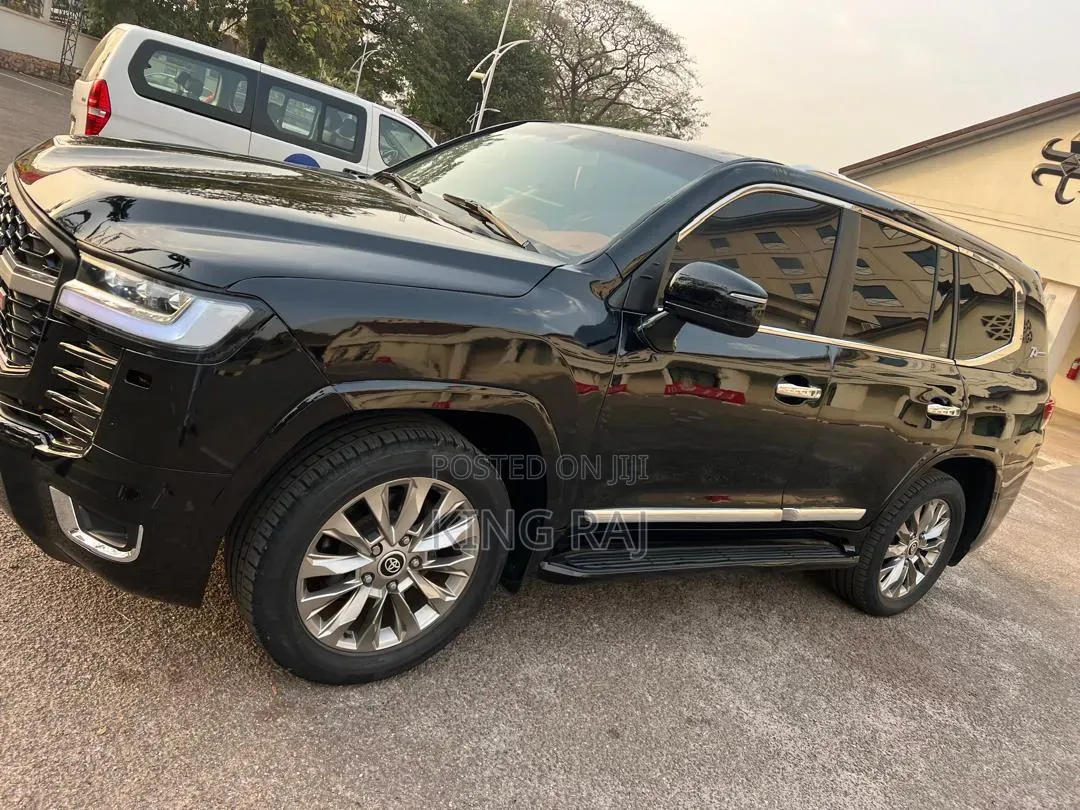 Toyota Land Cruiser 2015 Black