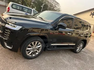 Toyota Land Cruiser 2015 Black