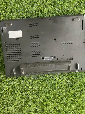 Laptop Lenovo ThinkPad T490s 8GB Intel Core i3 HDD 500GB