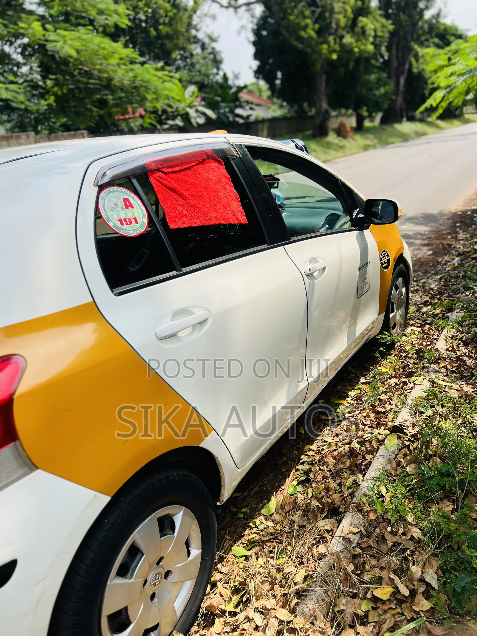 Toyota Vitz 1.3 AWD 3dr 2010 White