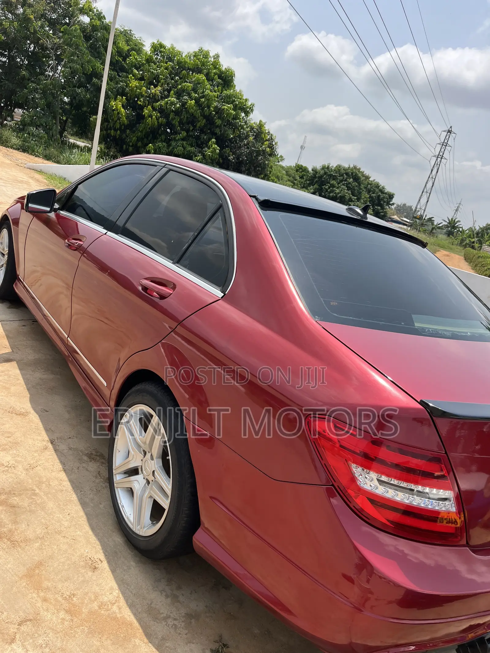 Mercedes-Benz C300 2012 Red