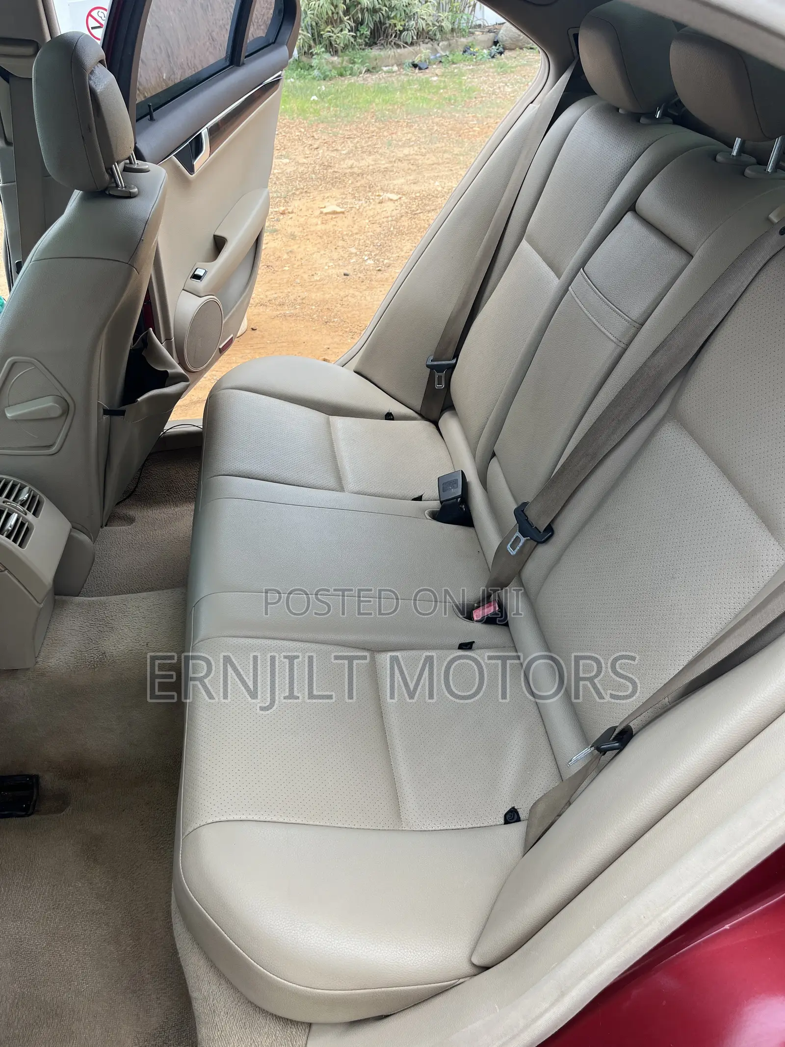 Mercedes-Benz C300 2012 Red