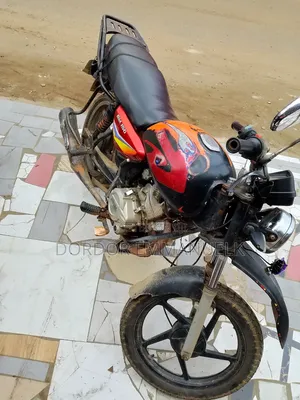 Bajaj Boxer 2019 Red