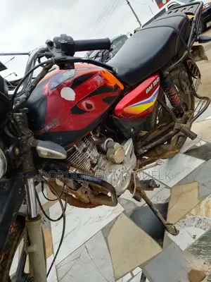 Bajaj Boxer 2019 Red