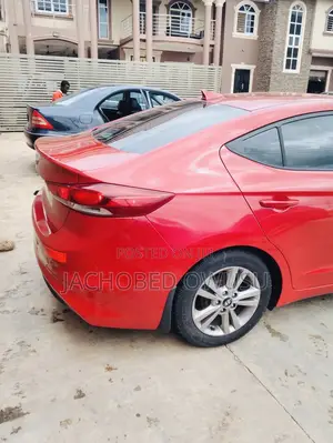 Hyundai Elantra 2018 Red