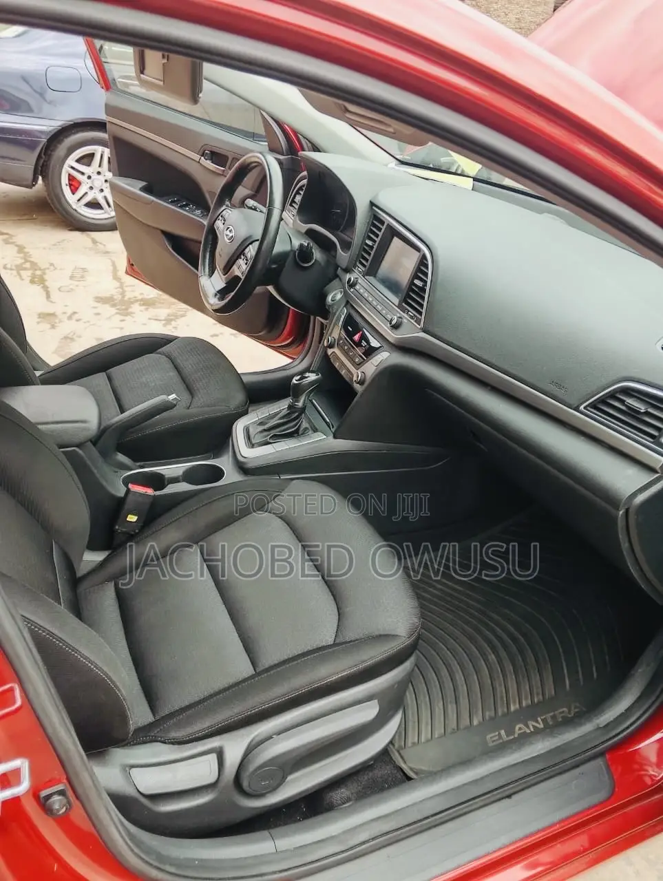 Hyundai Elantra 2018 Red