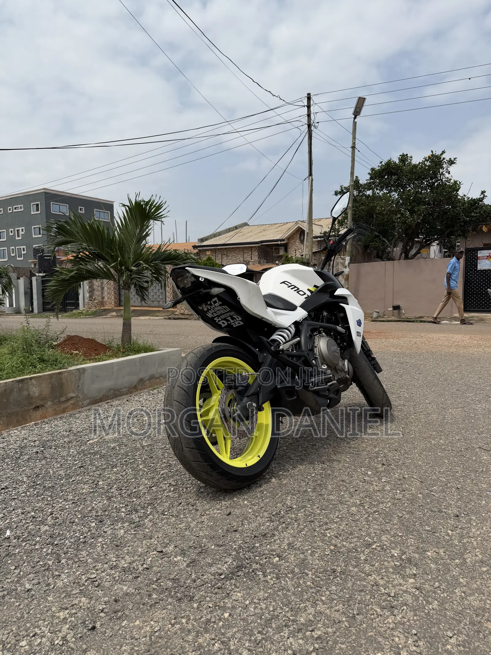 CFMoto 650NK 2019 White