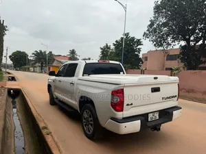 Toyota Tundra 2020 White