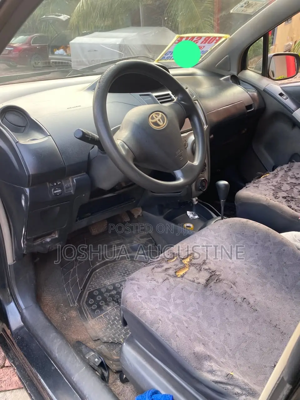 Toyota Vitz 2010 Black
