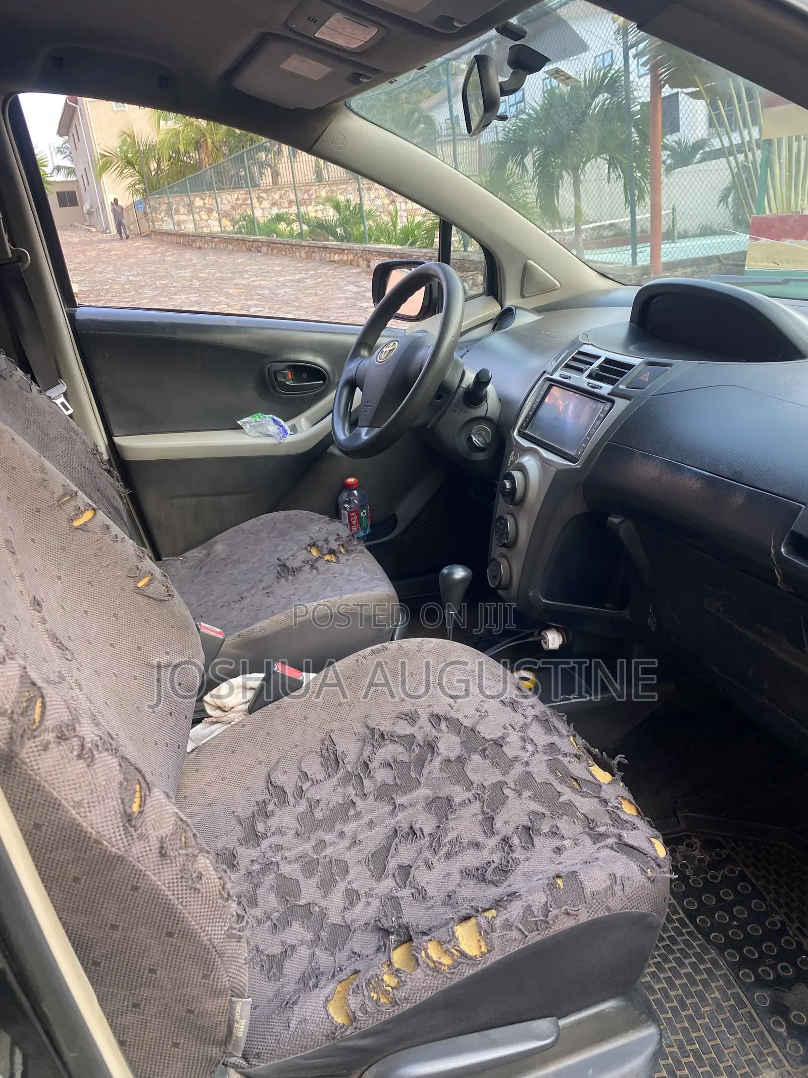 Toyota Vitz 2010 Black
