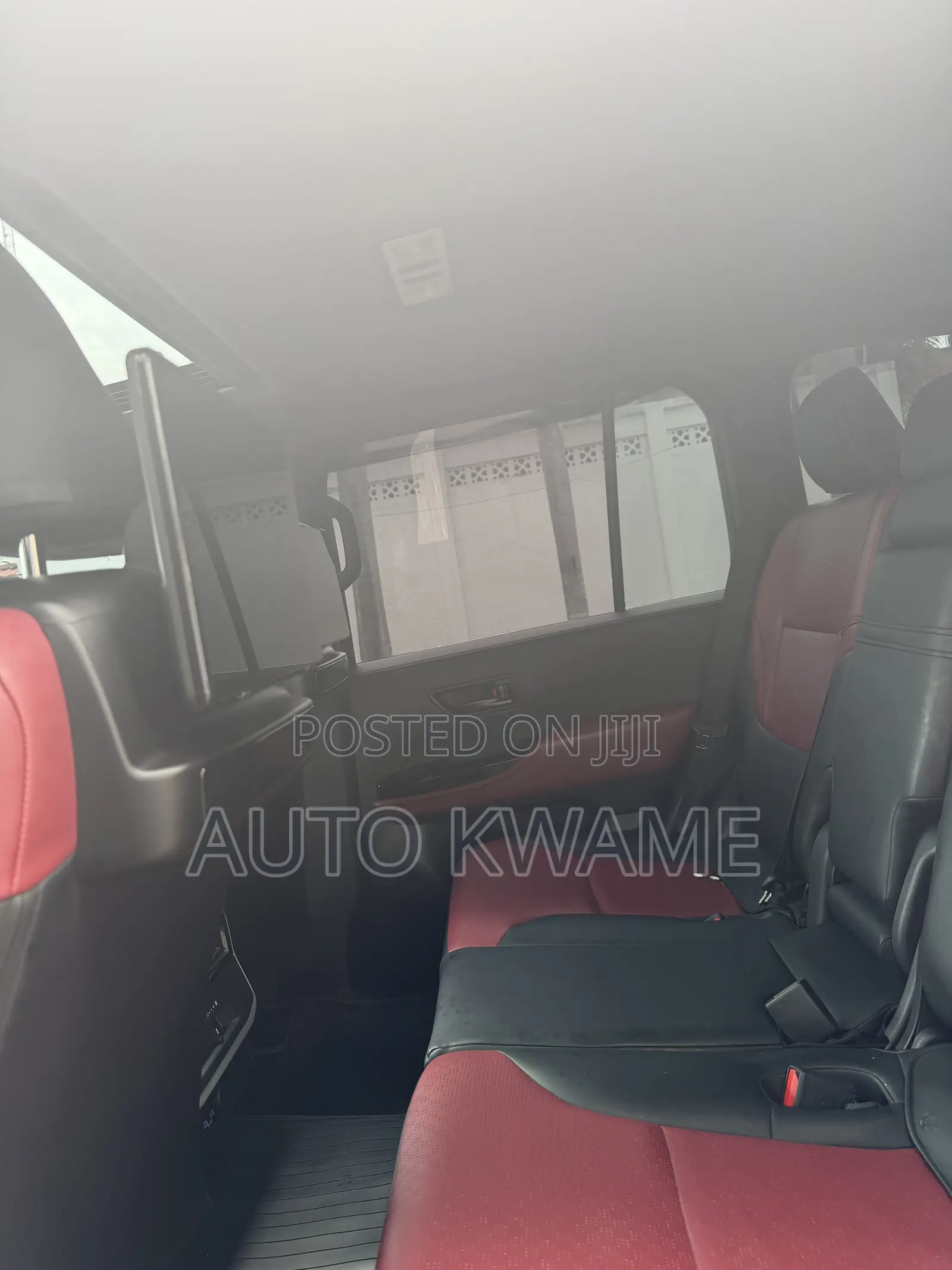 Toyota Land Cruiser LC300 2025 Black