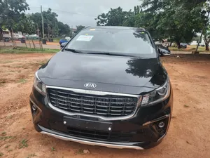 Kia Carnival 2019 Black