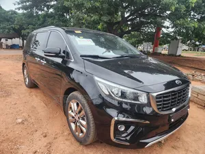 Kia Carnival 2019 Black