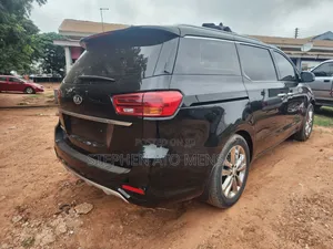 Kia Carnival 2019 Black