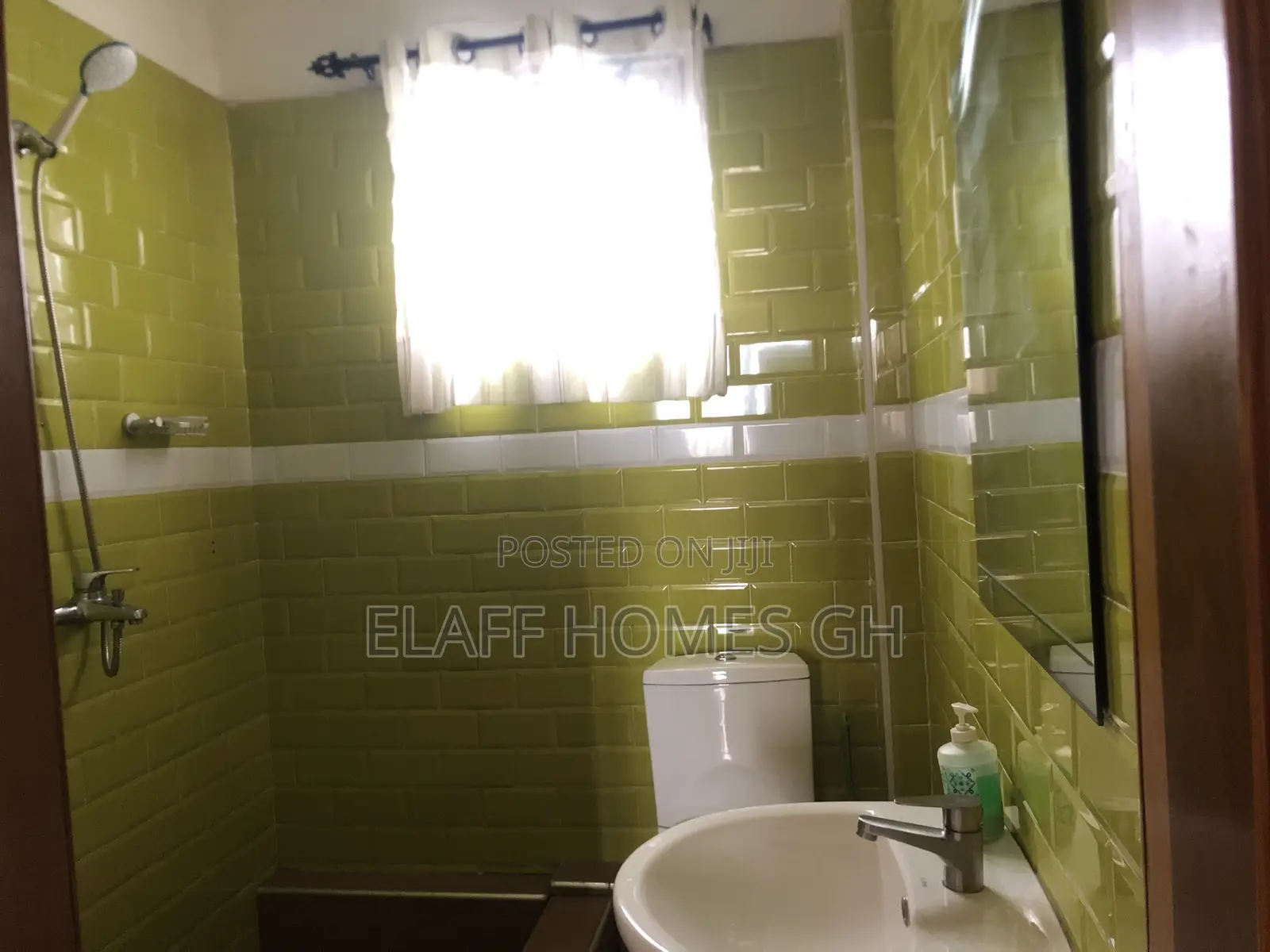 Furnished 2bdrm Apartment in Elaffhomesgh, School Junction for rent