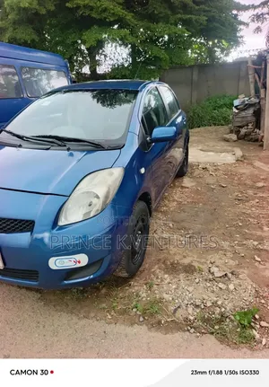 Toyota Yaris Base Hatchback 5dr 2010 Blue