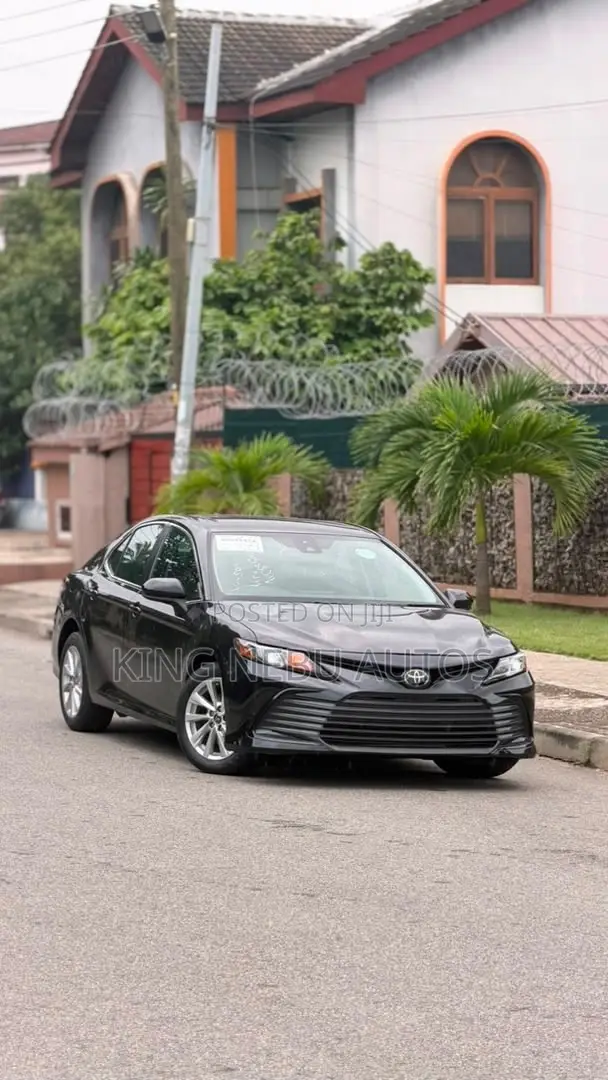 Toyota Camry LE 2022 Black