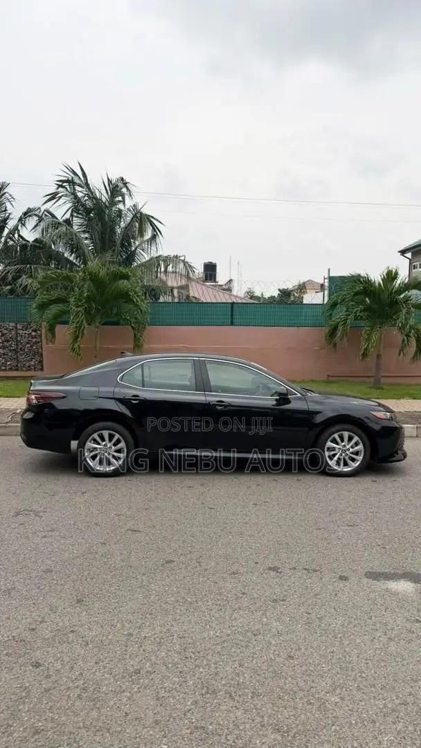 Toyota Camry LE 2022 Black