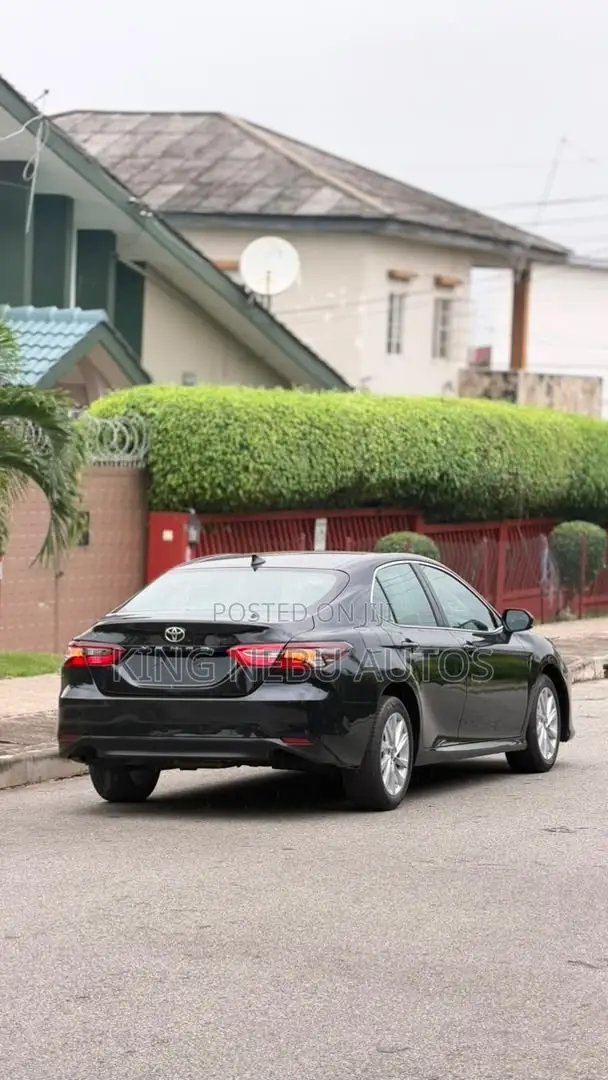 Toyota Camry LE 2022 Black