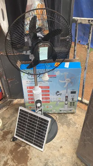 EcoCool Solar Rechargeable Fan: Breeze Anywhere, Anytime