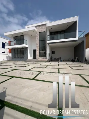 5bdrm House in Adjiriganor for sale