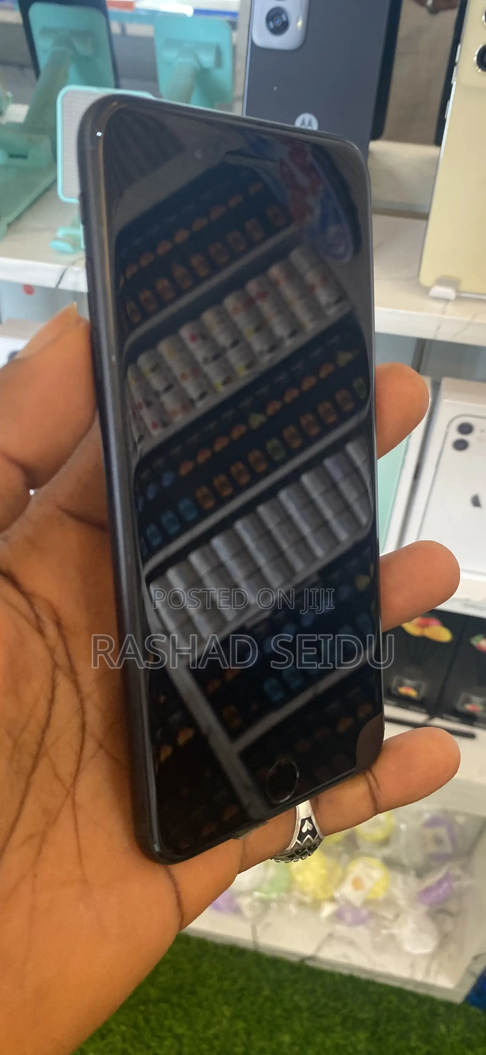 New Apple iPhone 7 Plus 128 GB Black