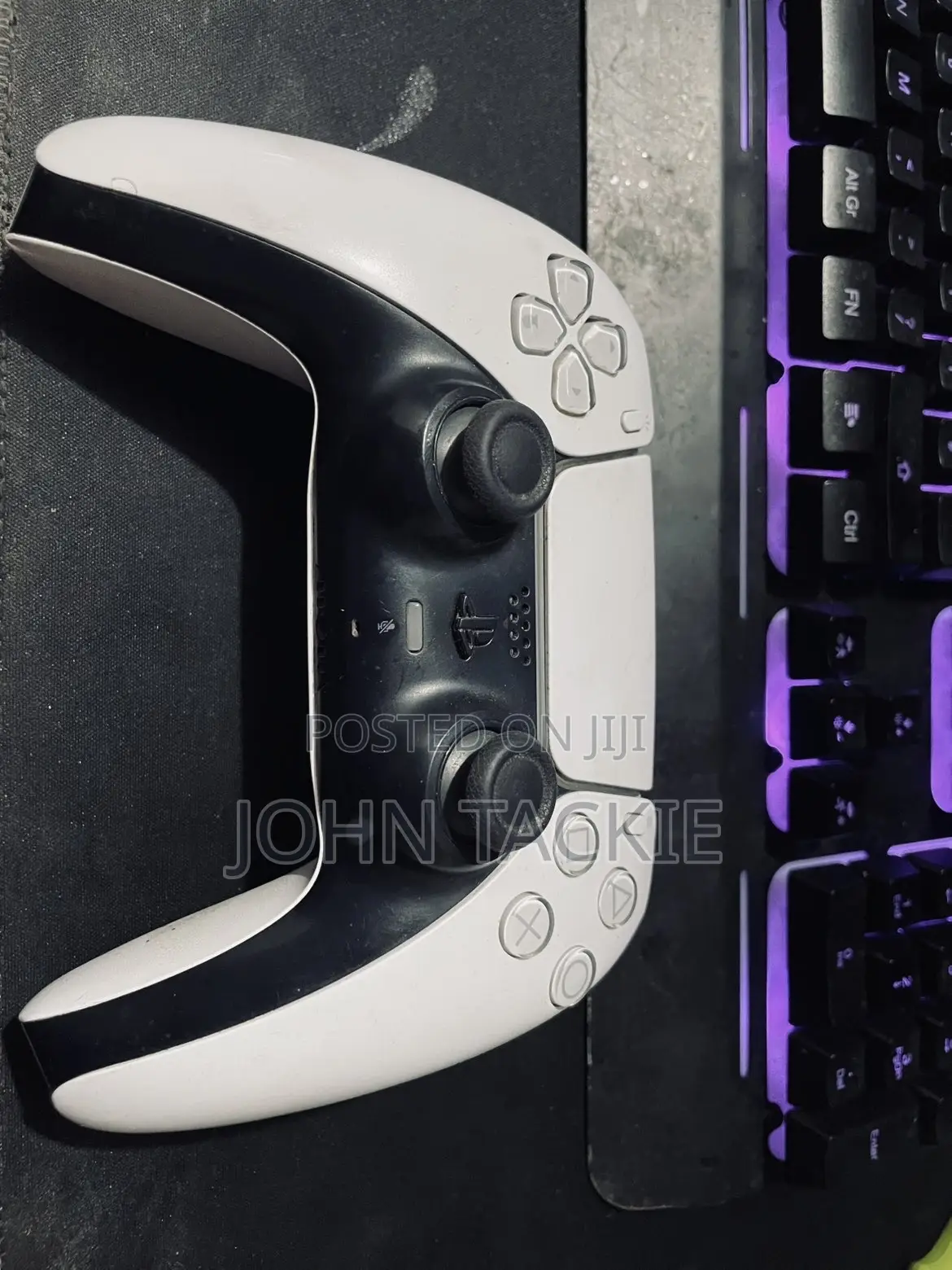 PS5 Controller