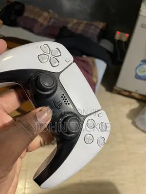 PS5 Controller