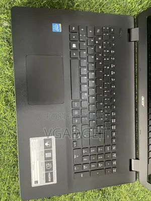 Laptop Acer Aspire 17 8GB Intel HDD 1T