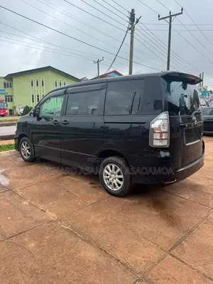 Toyota Voxy 2012 Black
