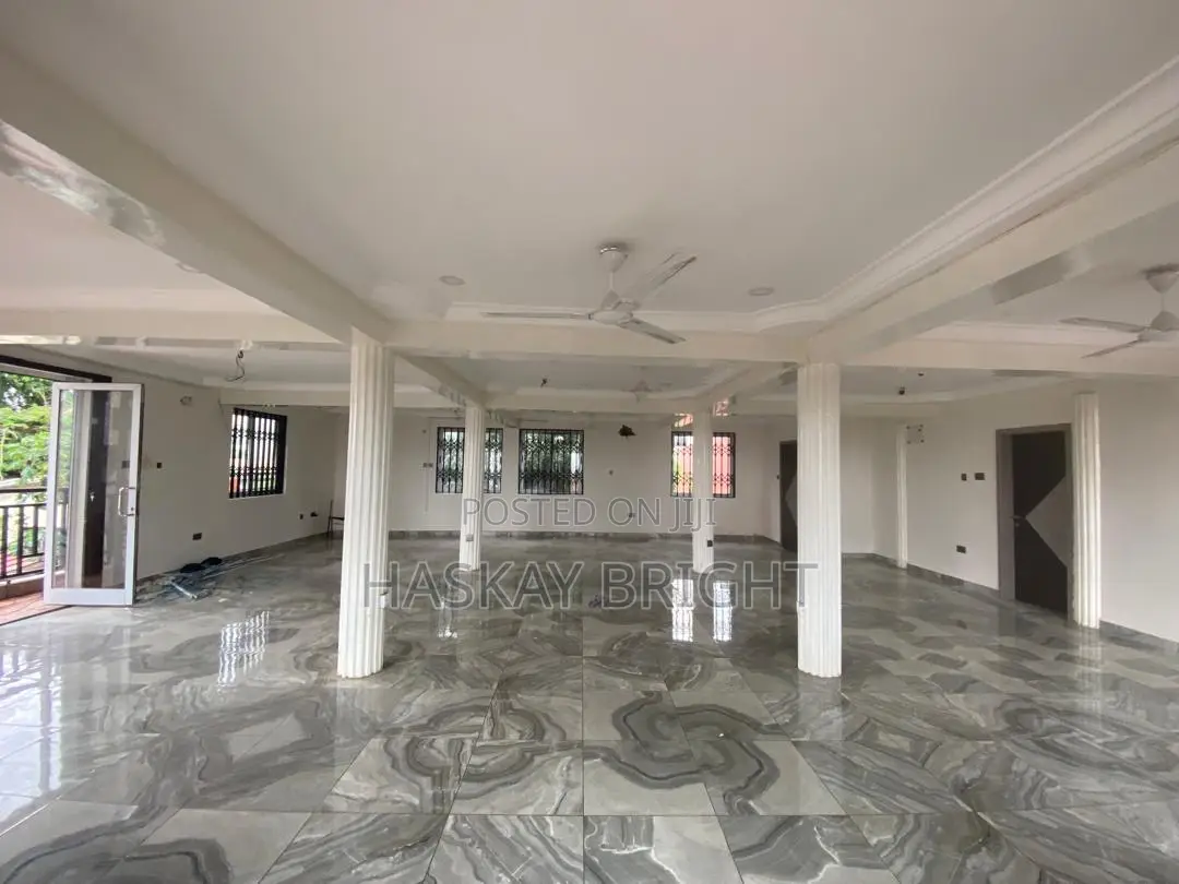 Roadside Commercial Space on 1st Floor for Rent at Tantra Hill