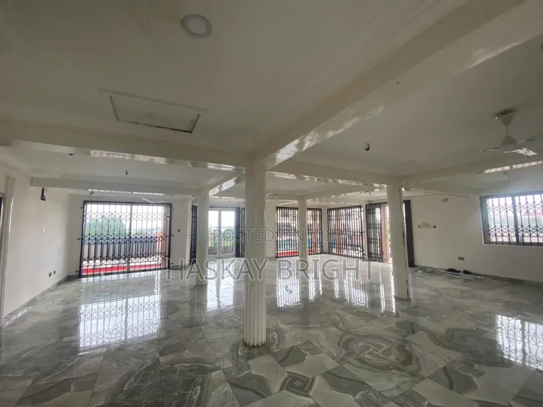 Roadside Commercial Space on 1st Floor for Rent at Tantra Hill