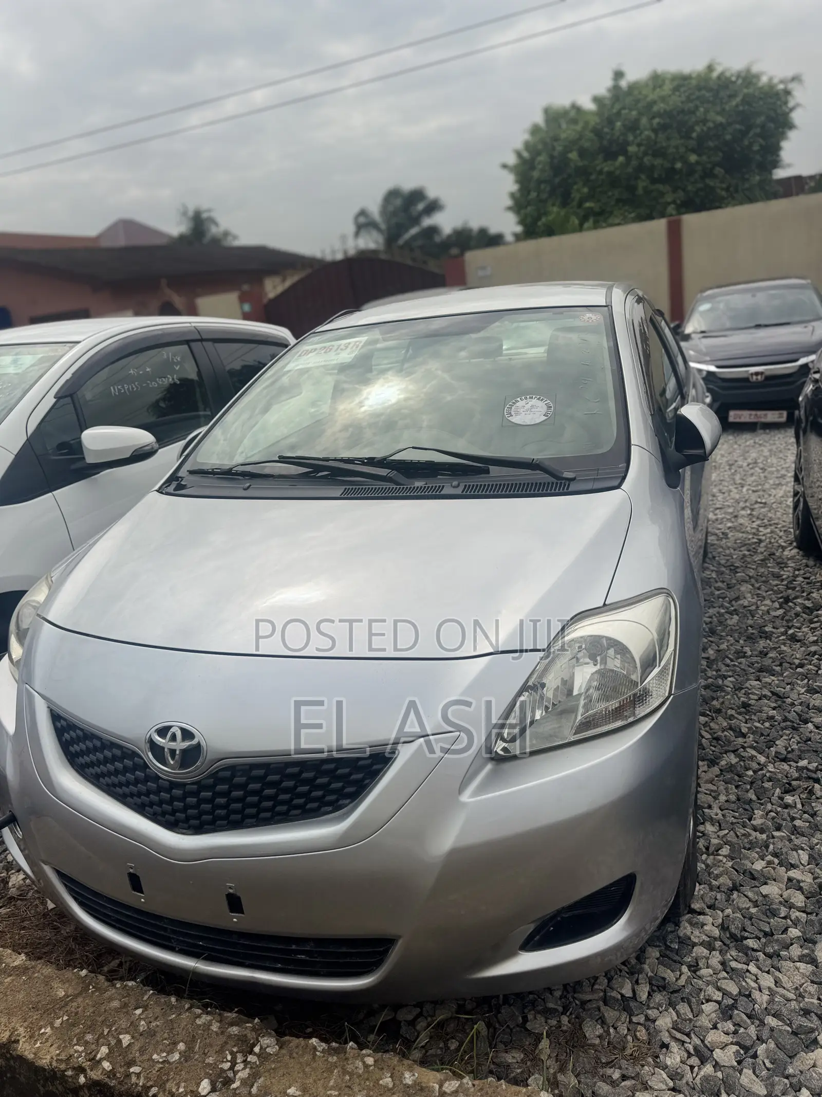 Toyota Belta 2010 Silver