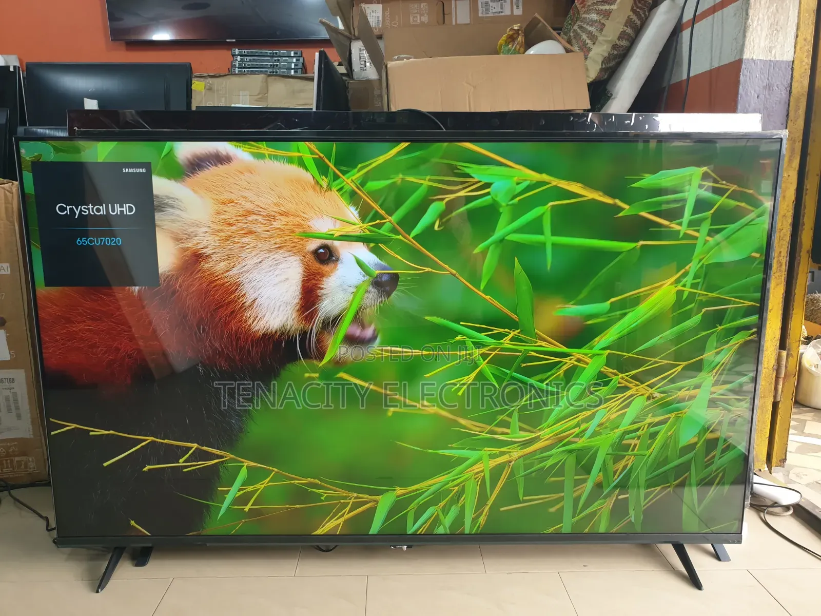 Crystal Uhd 65"samsung HDR Smart Satellite TV