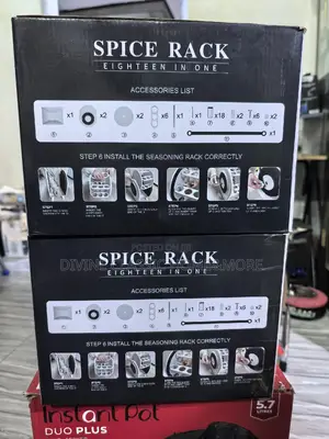 18 Jar Rotating Spice Rack
