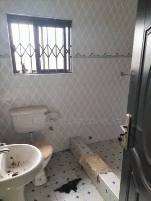 3bdrm House in Chislon, Adade for rent