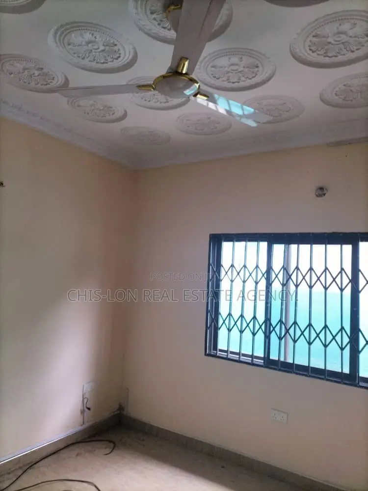 3bdrm House in Chislon, Adade for rent