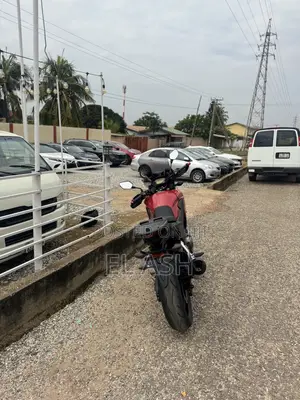 Honda CB 2020 Red