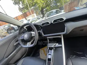 New MG ZS 2025 White