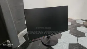 Edgeless Philips Full HD Monitor