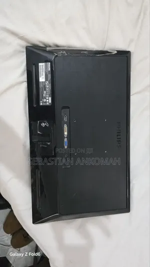Edgeless Philips Full HD Monitor