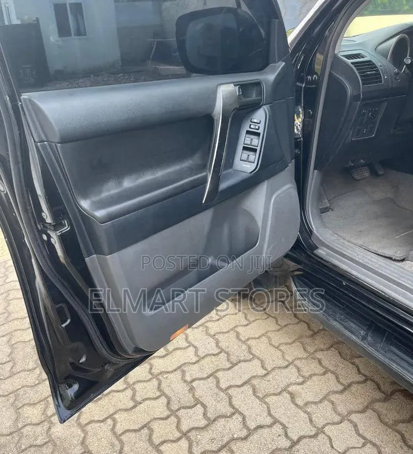 Toyota Land Cruiser Prado 2013 Black