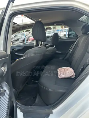 Toyota Corolla S 4dr Sedan (1.8L 4cyl 4A) 2013 White