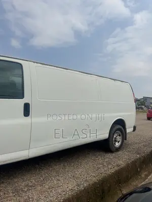 GMC 4500 2010 White