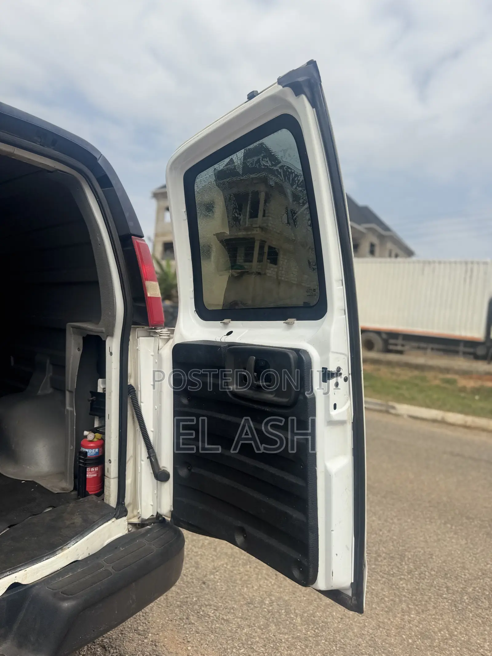 GMC 4500 2010 White