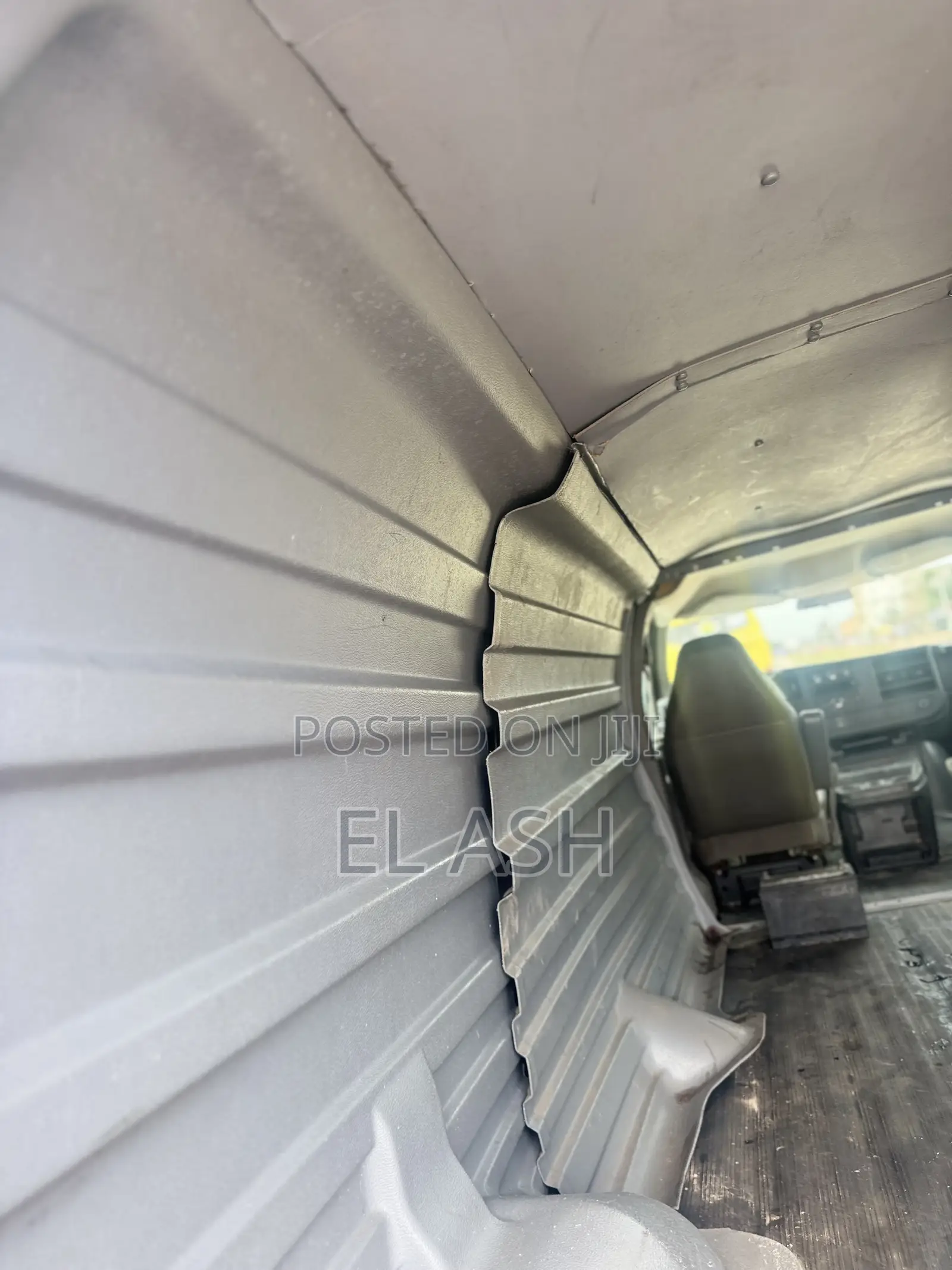 GMC 4500 2010 White