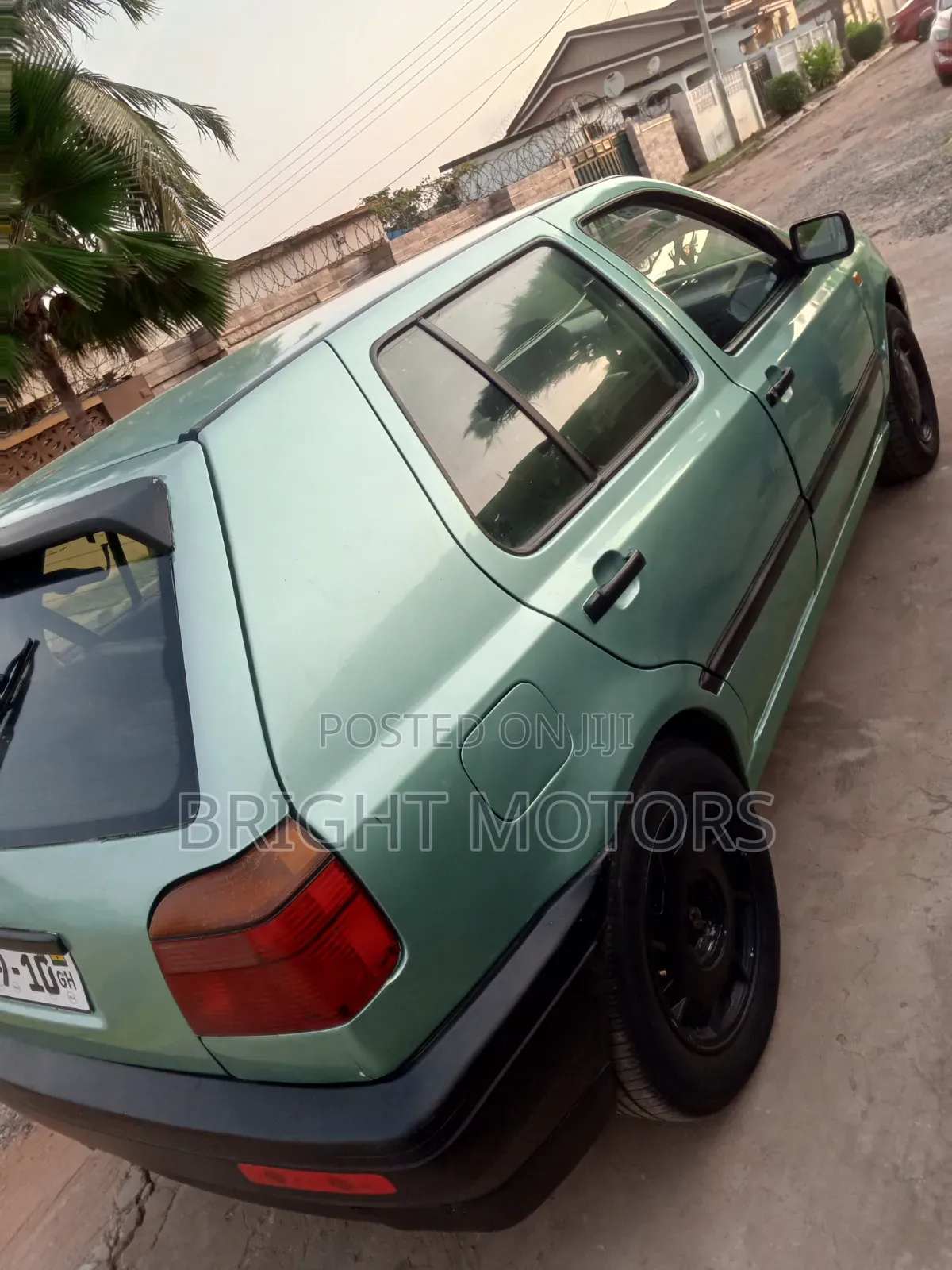 Volkswagen Golf 2000 Green