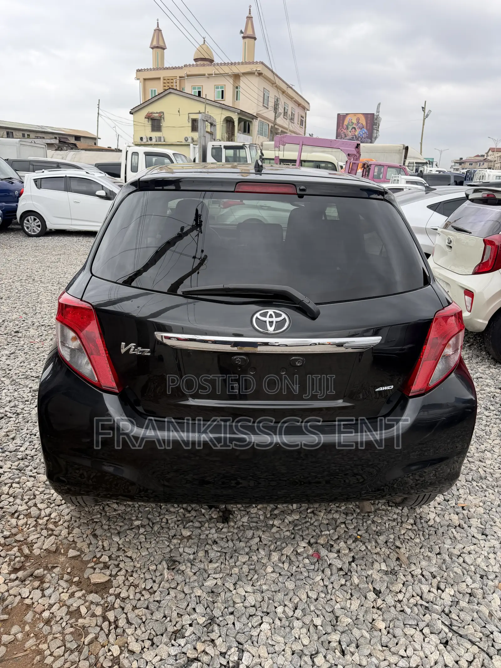 Toyota Vitz 1.3 FWD 5dr 2014 Black